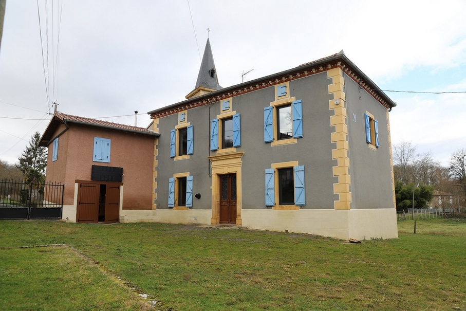 PROPRIETE EQUESTRE SUR 4 HA