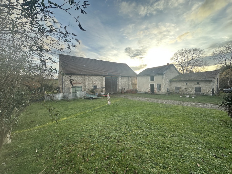 PTE EQUESTRE A VENDRE SUR 8 HECTARES